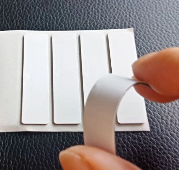 RFID柔性抗金属标签 外形小巧 功能强大